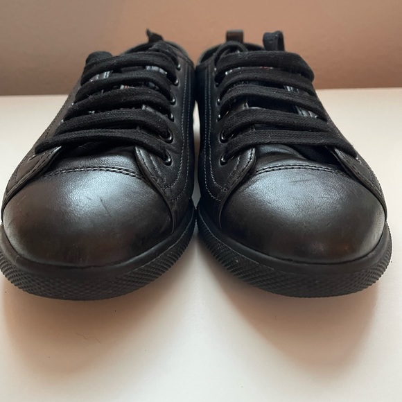 Prada women’s sneakers size 37.5 - Picture 2 of 6